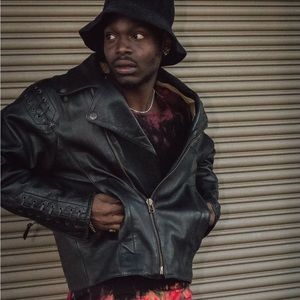 Harley-Davidson Black Leather Jacket Men's Size 44 Large Very nice jacket!